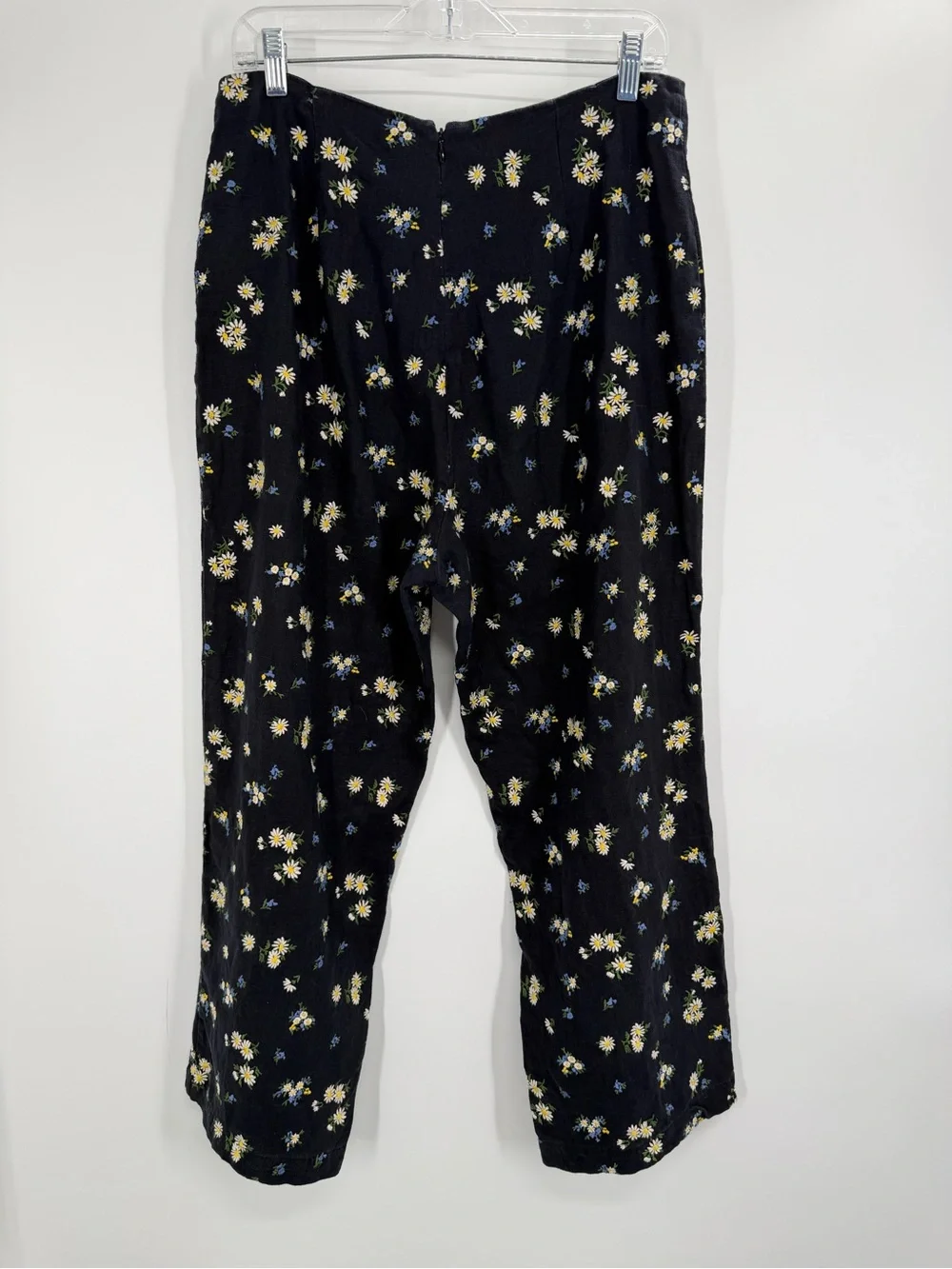 Reformation Women's Black  Embroidered Daisy Floral Linen Pants Size 10